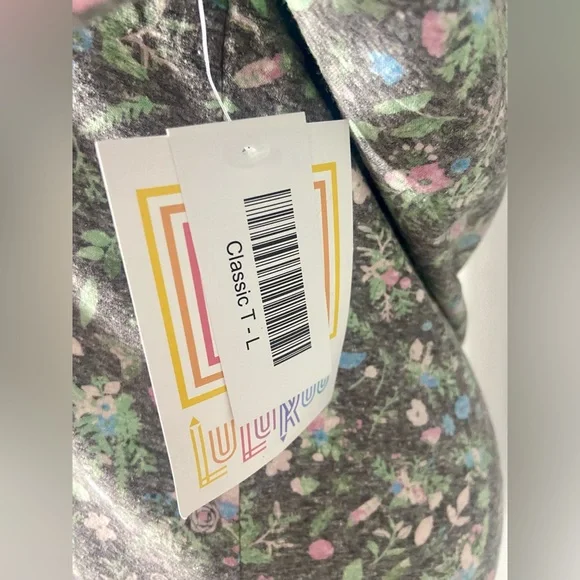 LuLaRoe Classic T Shirt NWT Gray with Multicolor Floral Pattern Short Sleeve - Picture 4 of 7